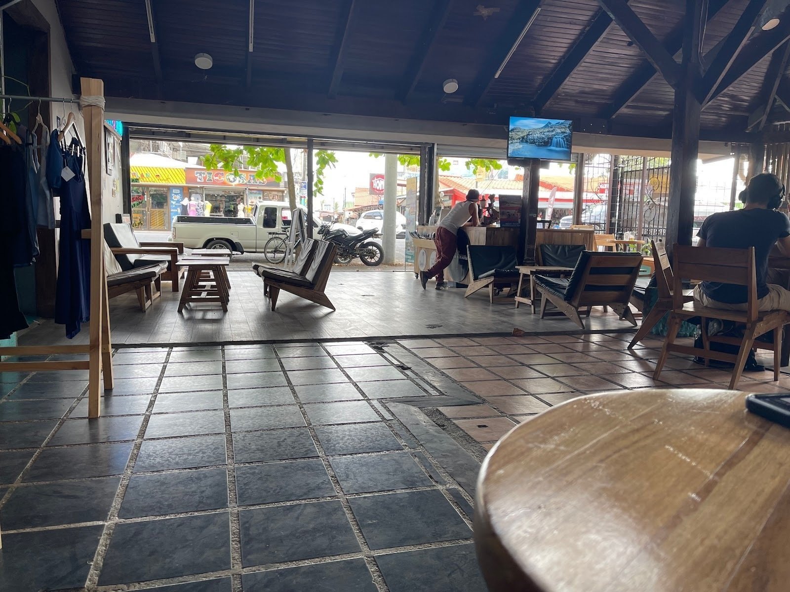 <span class="translation_missing" title="translation missing: en.meta.location_title, location_name: Café Bohío, city: Jaco">Location Title</span>