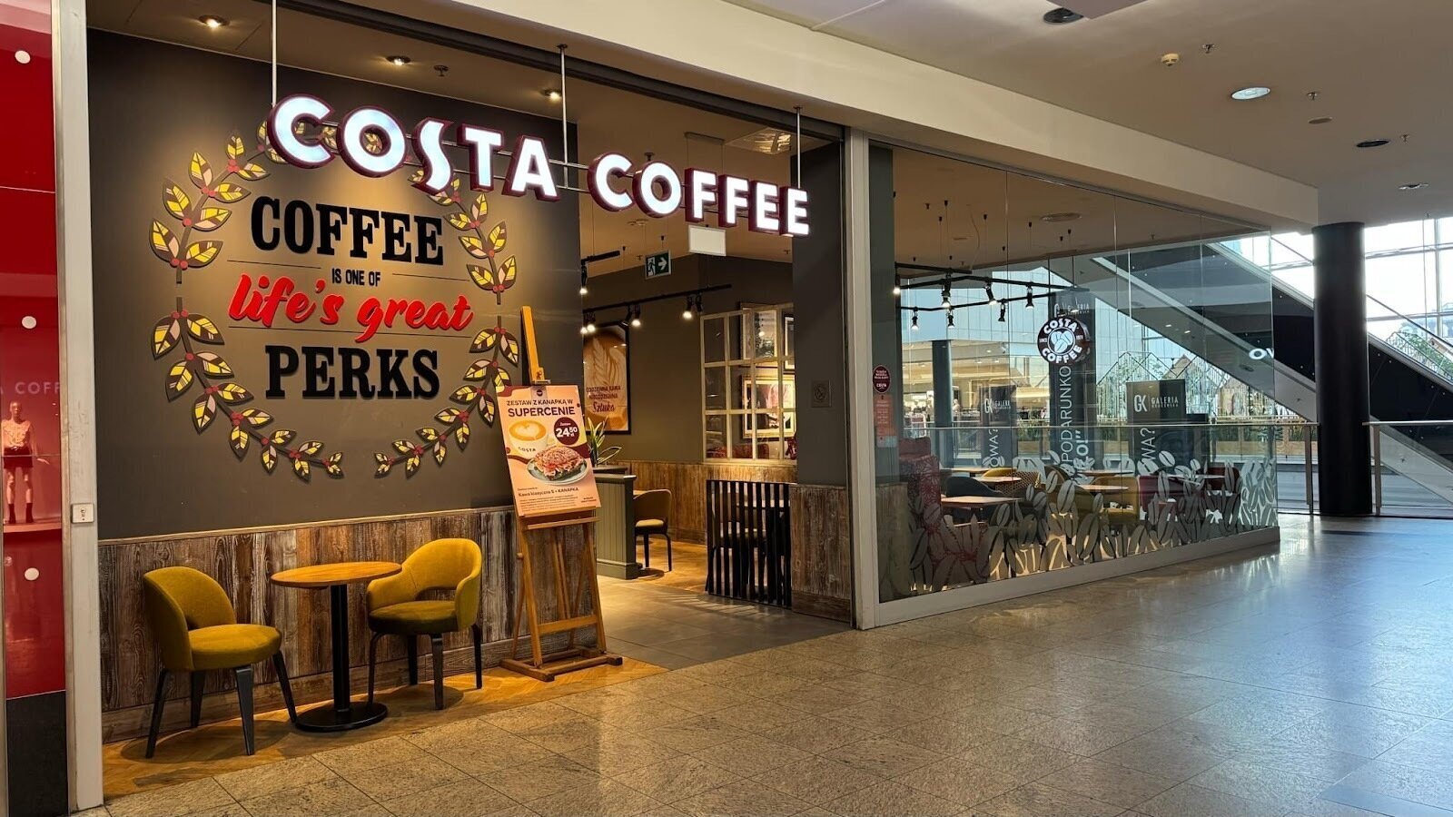 Costa Coffee @ Galeria Krakowska: A Work-Friendly Place in Kraków