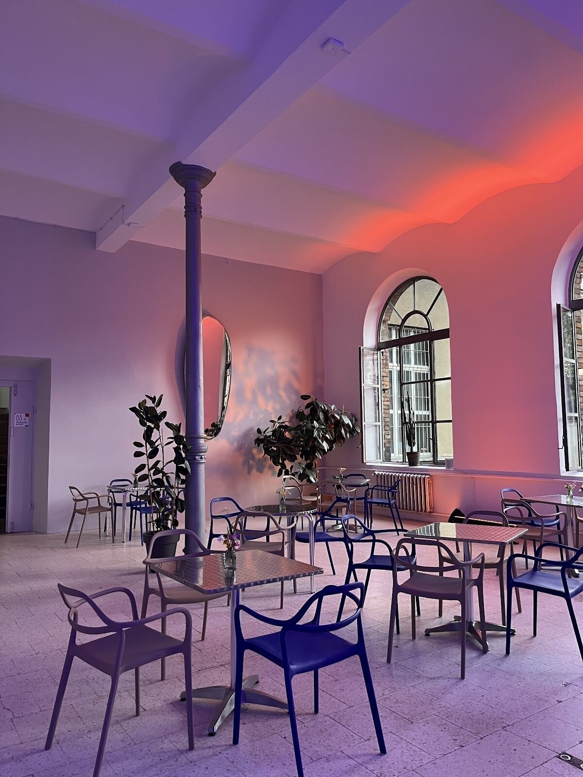 <span class="translation_missing" title="translation missing: en.meta.location_title, location_name: Wesoła Immersive - New Media Art Center, city: Kraków">Location Title</span>