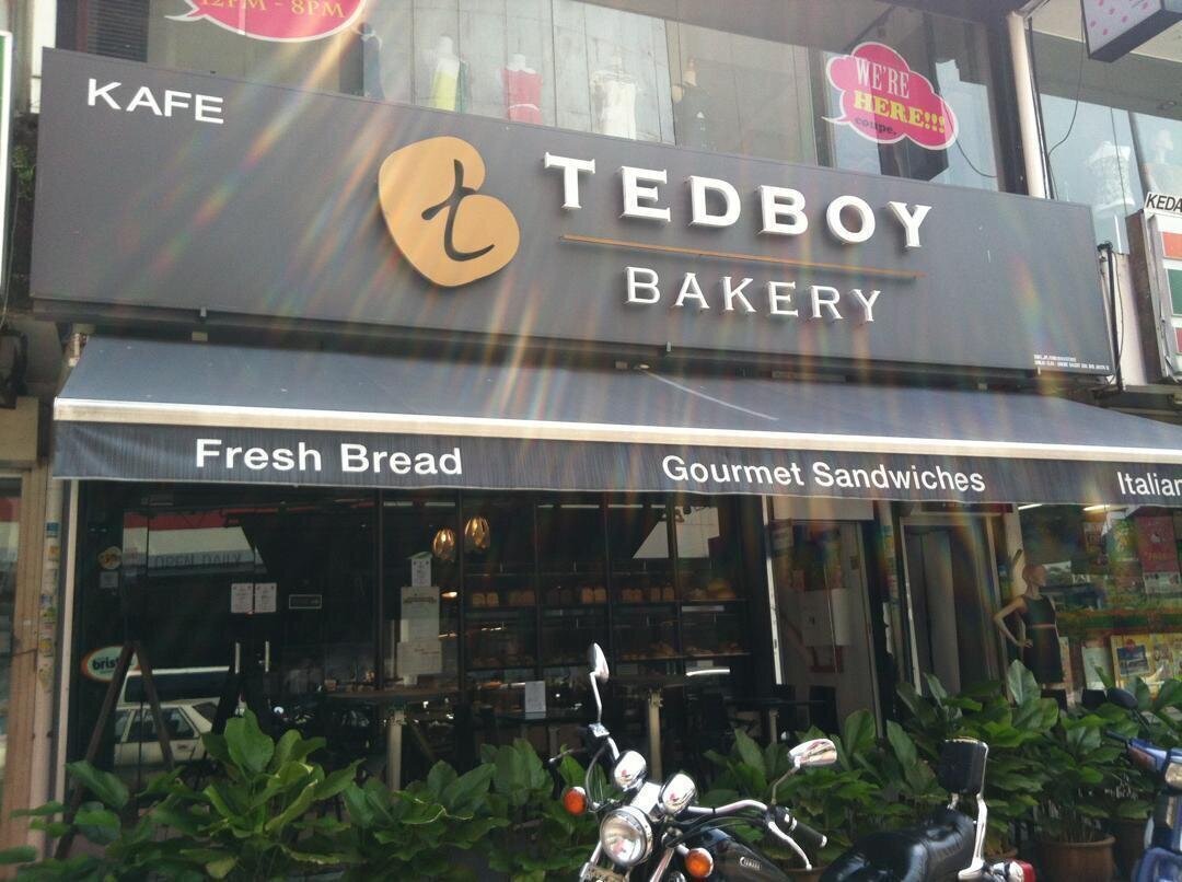 <span class="translation_missing" title="translation missing: en.meta.location_title, location_name: Tedboy Bakery @ Telawi 4 Bangsar, city: Kuala Lumpur">Location Title</span>