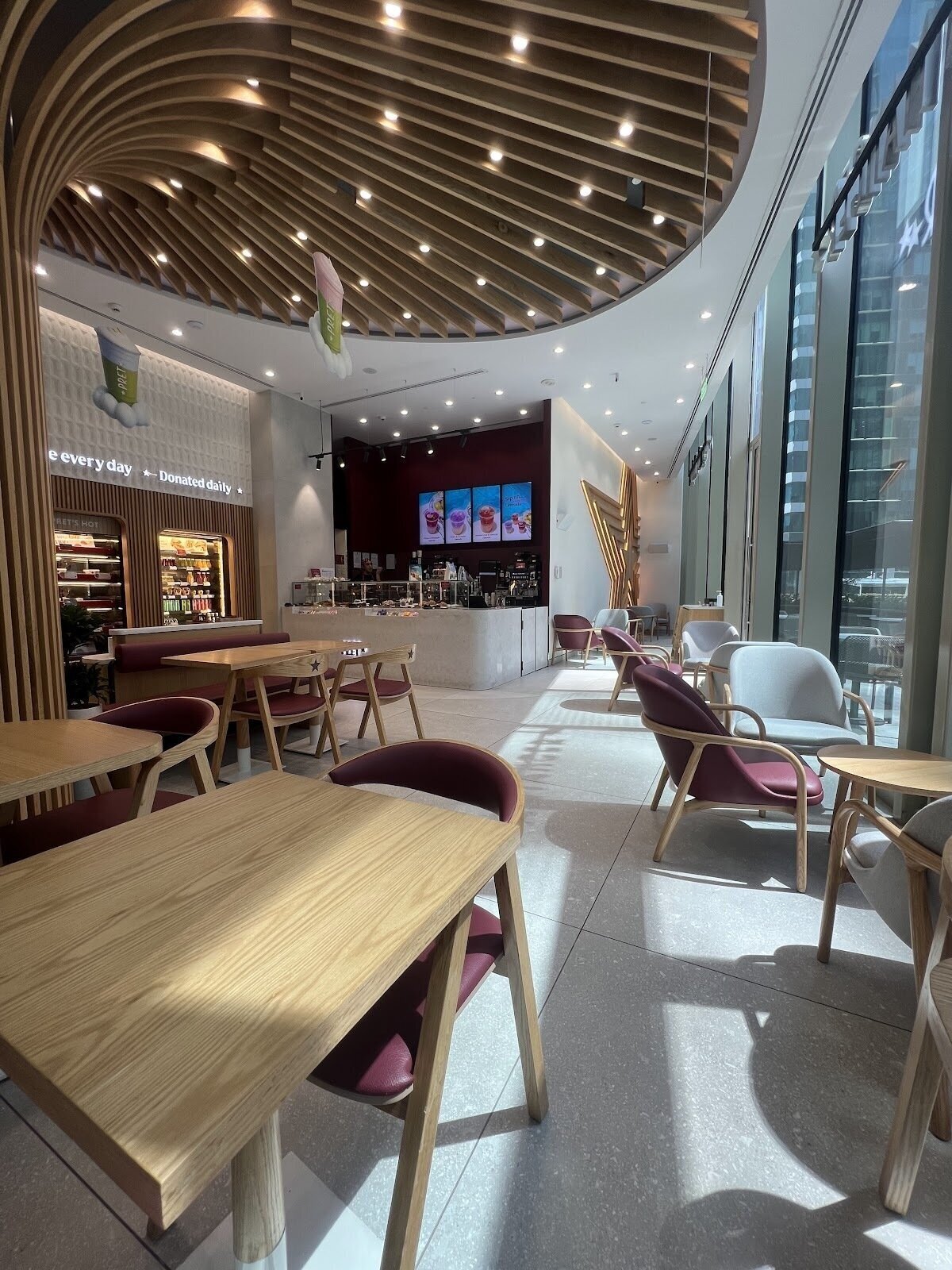 Pret A Manger (Assima Mall): A Work-Friendly Place in Kuwait City