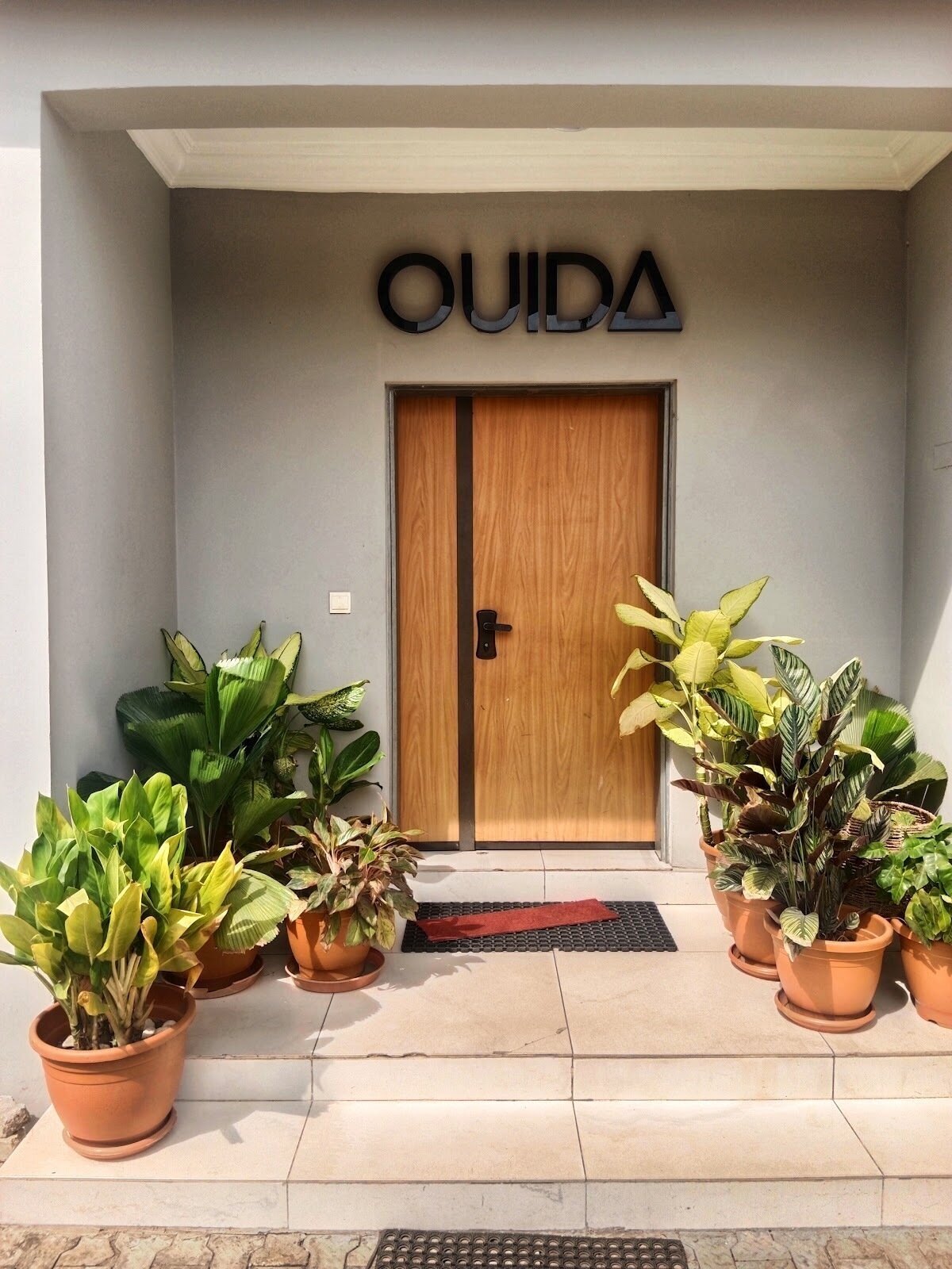 <span class="translation_missing" title="translation missing: en.meta.location_title, location_name: Ouida, city: Lagos">Location Title</span>