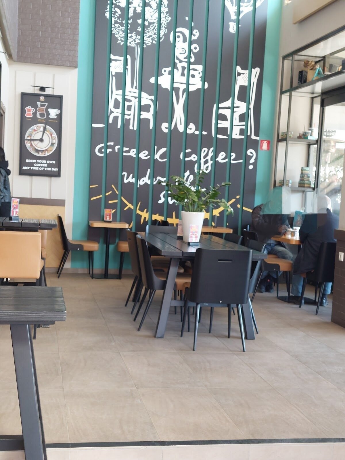 Mikel Coffee: A Work-Friendly Place in Lamia