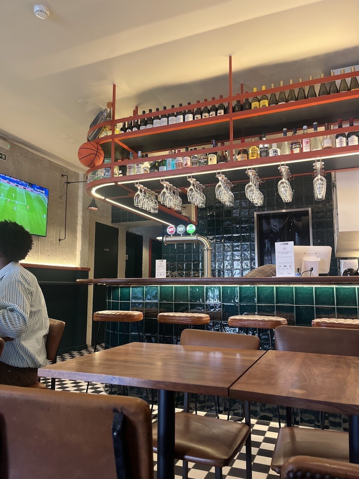 Café Estádio: A Work-Friendly Place in Lisbon