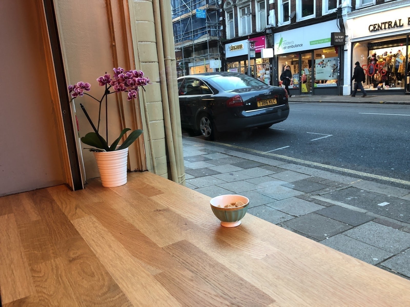 <span class="translation_missing" title="translation missing: en.meta.location_title, location_name: Armoni Coffee, city: London">Location Title</span>