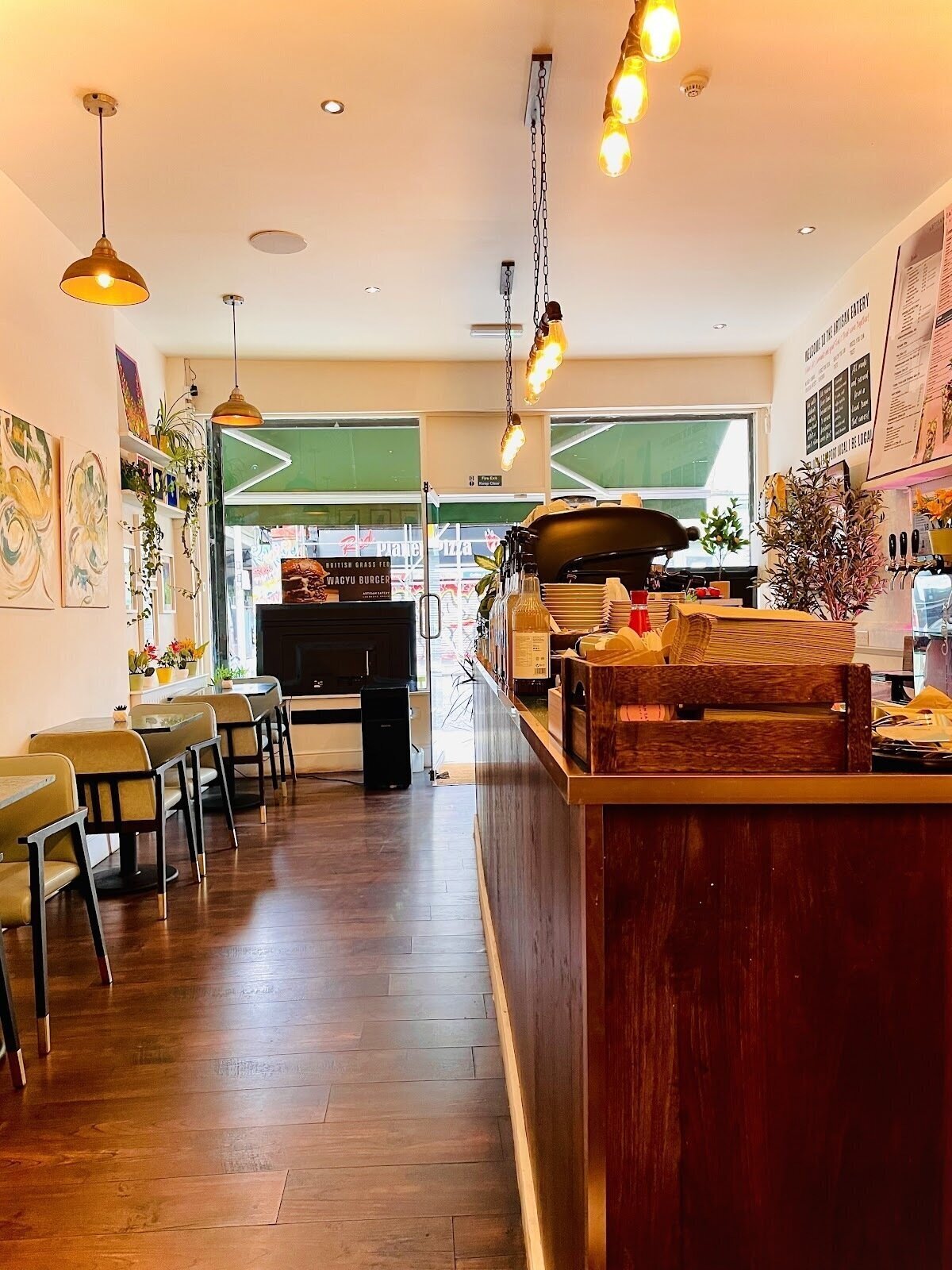 <span class="translation_missing" title="translation missing: en.meta.location_title, location_name: Artisan Eatery, city: London">Location Title</span>