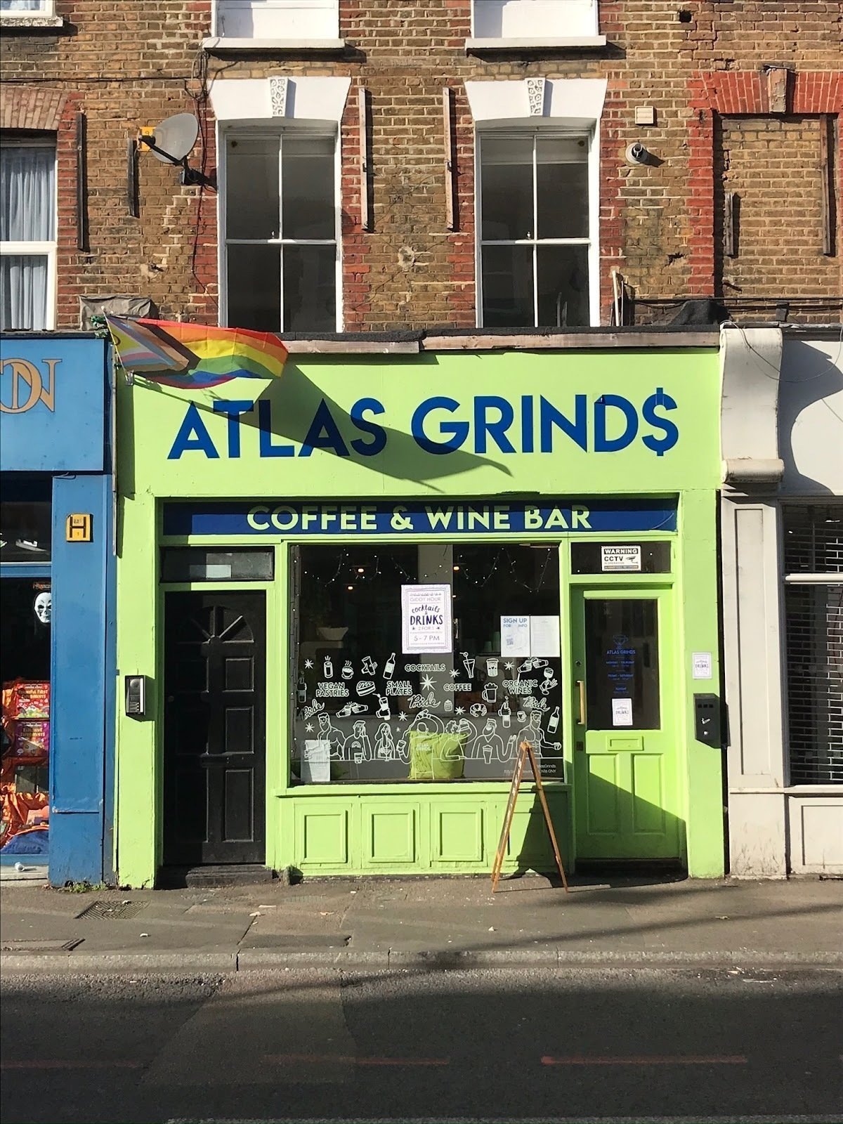 <span class="translation_missing" title="translation missing: en.meta.location_title, location_name: Atlas Grinds, city: London">Location Title</span>