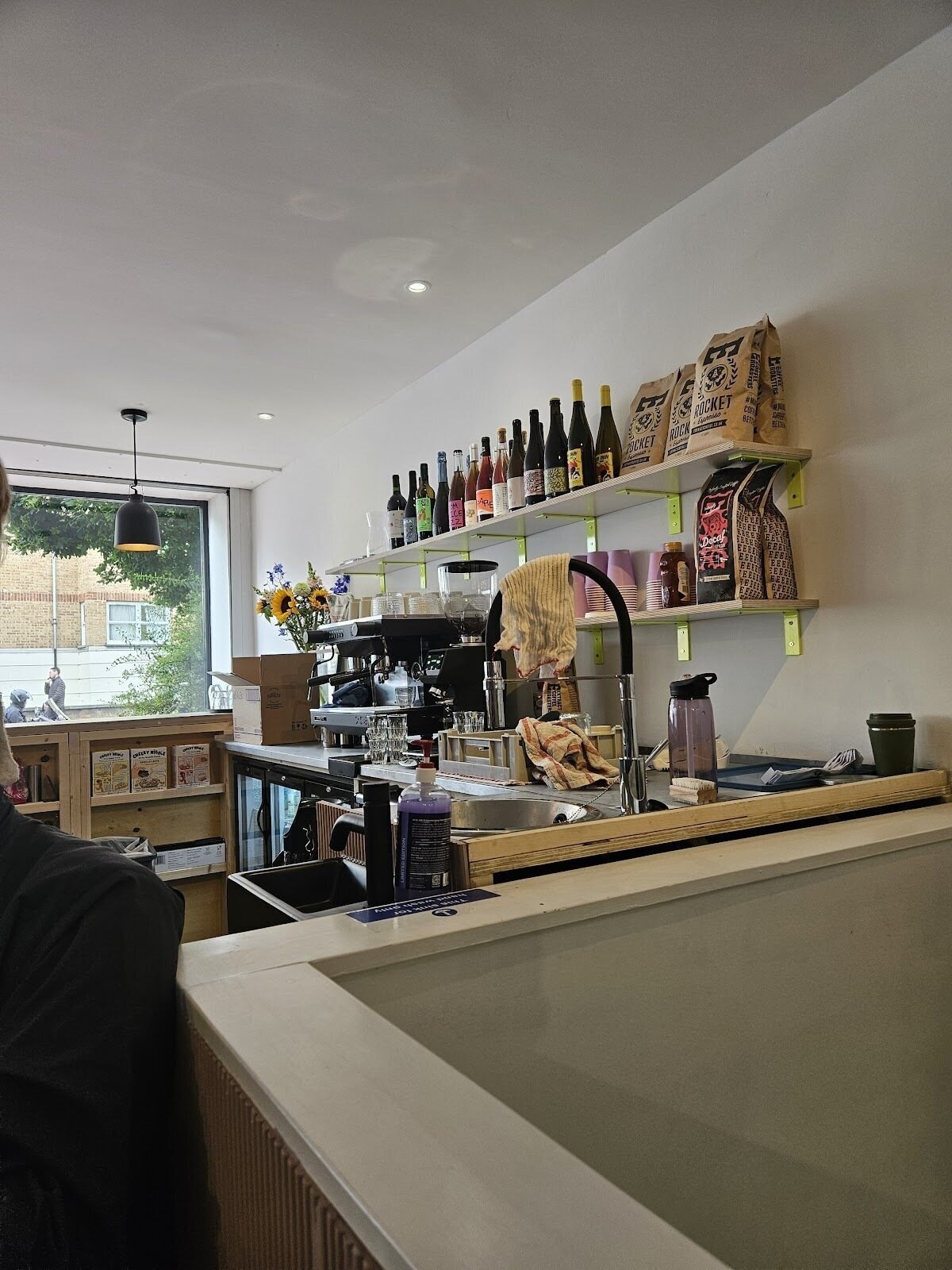 <span class="translation_missing" title="translation missing: en.meta.location_title, location_name: Bàrd Books, city: London">Location Title</span>