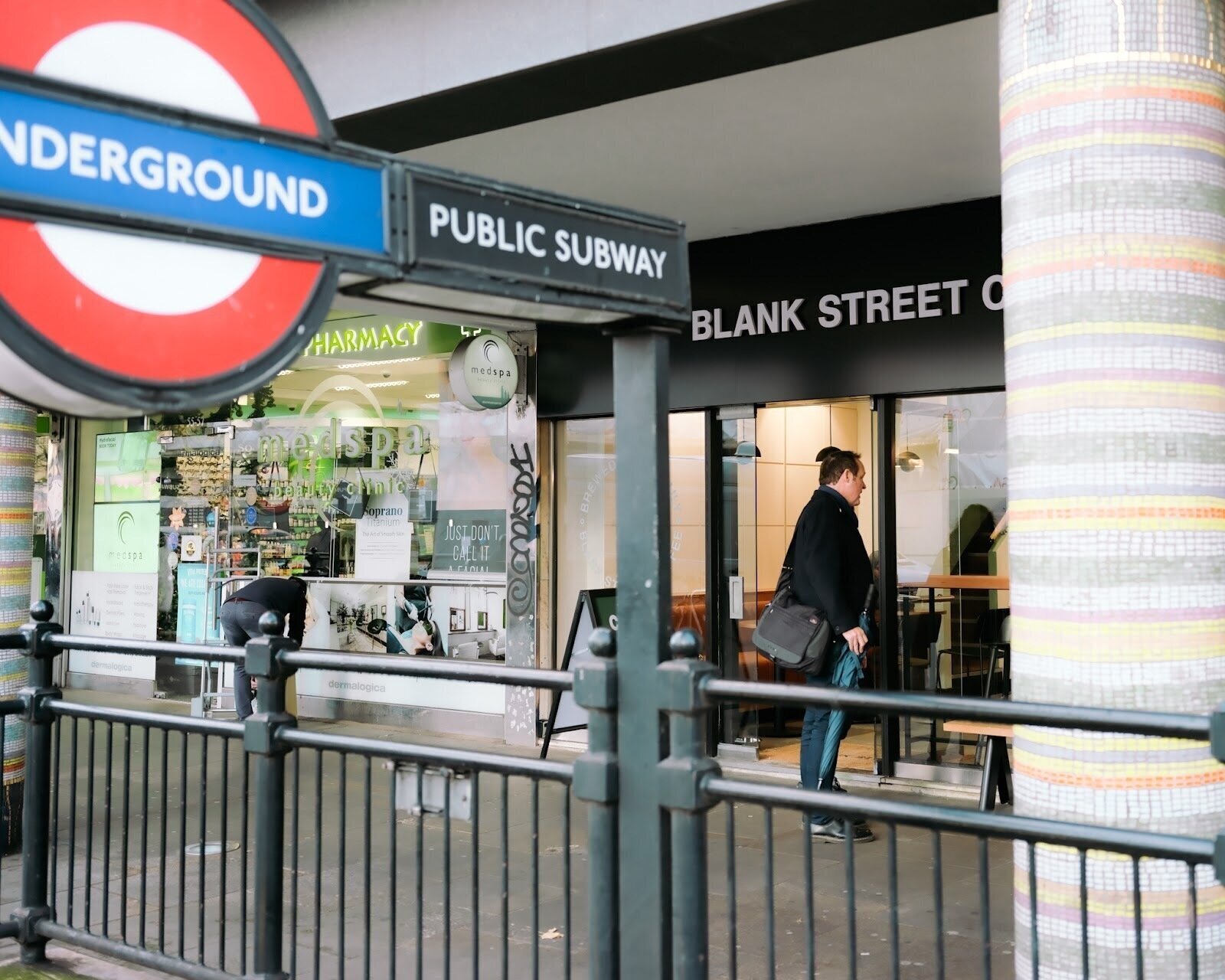 <span class="translation_missing" title="translation missing: en.meta.location_title, location_name: Blank Street Coffee, city: London">Location Title</span>