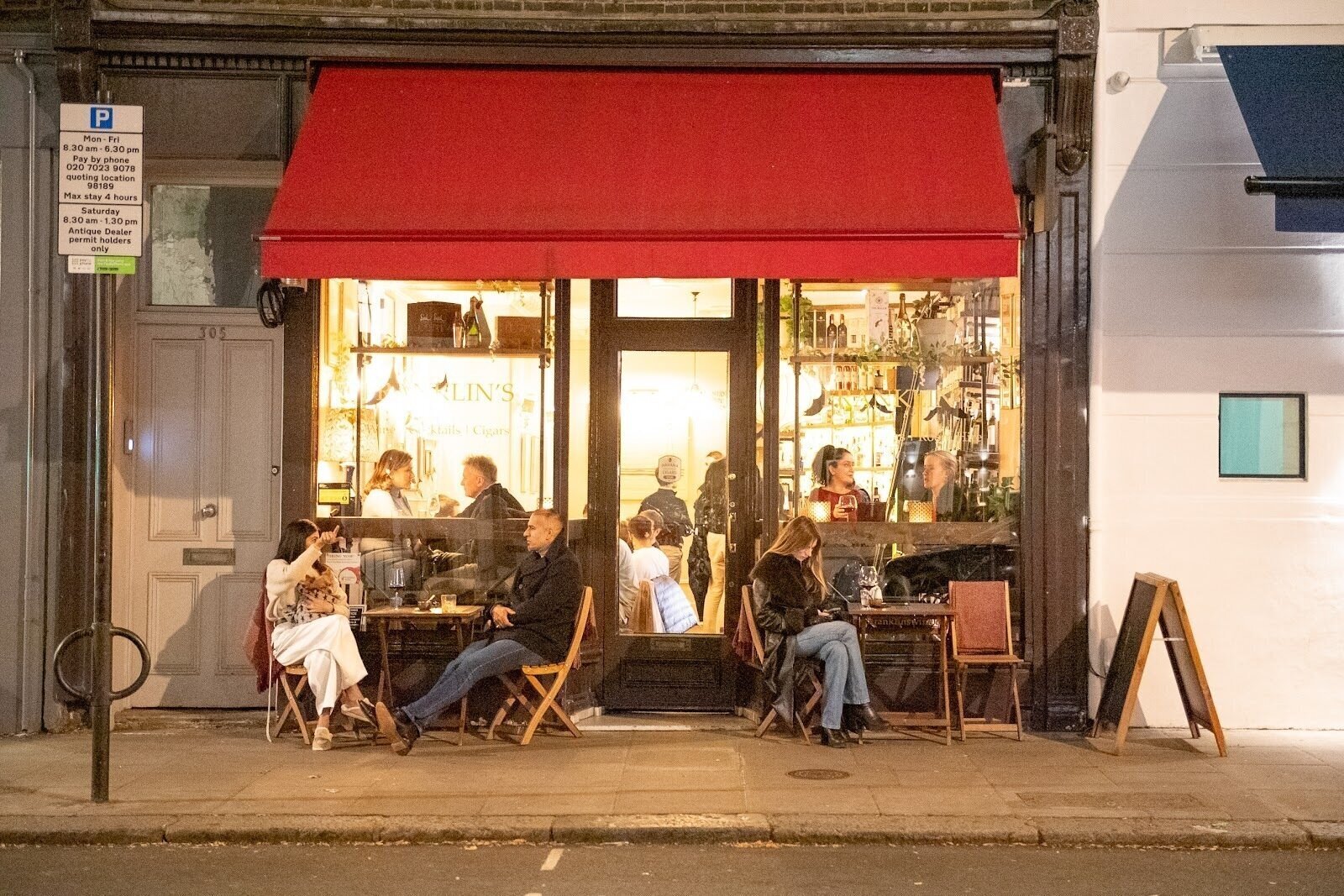 <span class="translation_missing" title="translation missing: en.meta.location_title, location_name: Franklin&#39;s Wine, city: London">Location Title</span>
