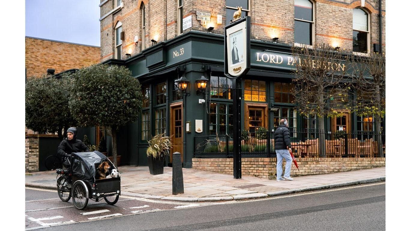<span class="translation_missing" title="translation missing: en.meta.location_title, location_name: Lord Palmerston, city: London">Location Title</span>