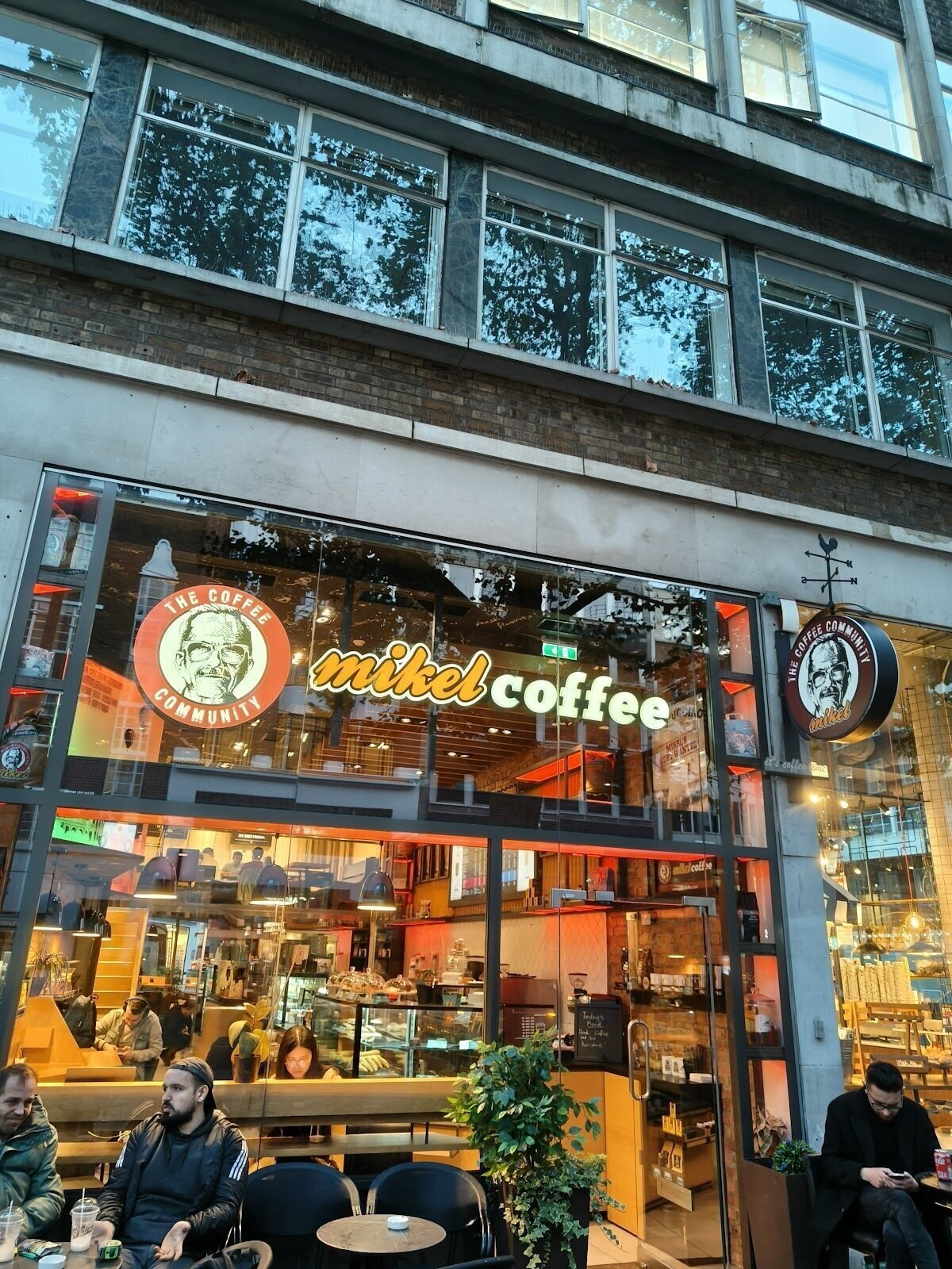 Mikel Coffee UK: A Work-Friendly Place in London