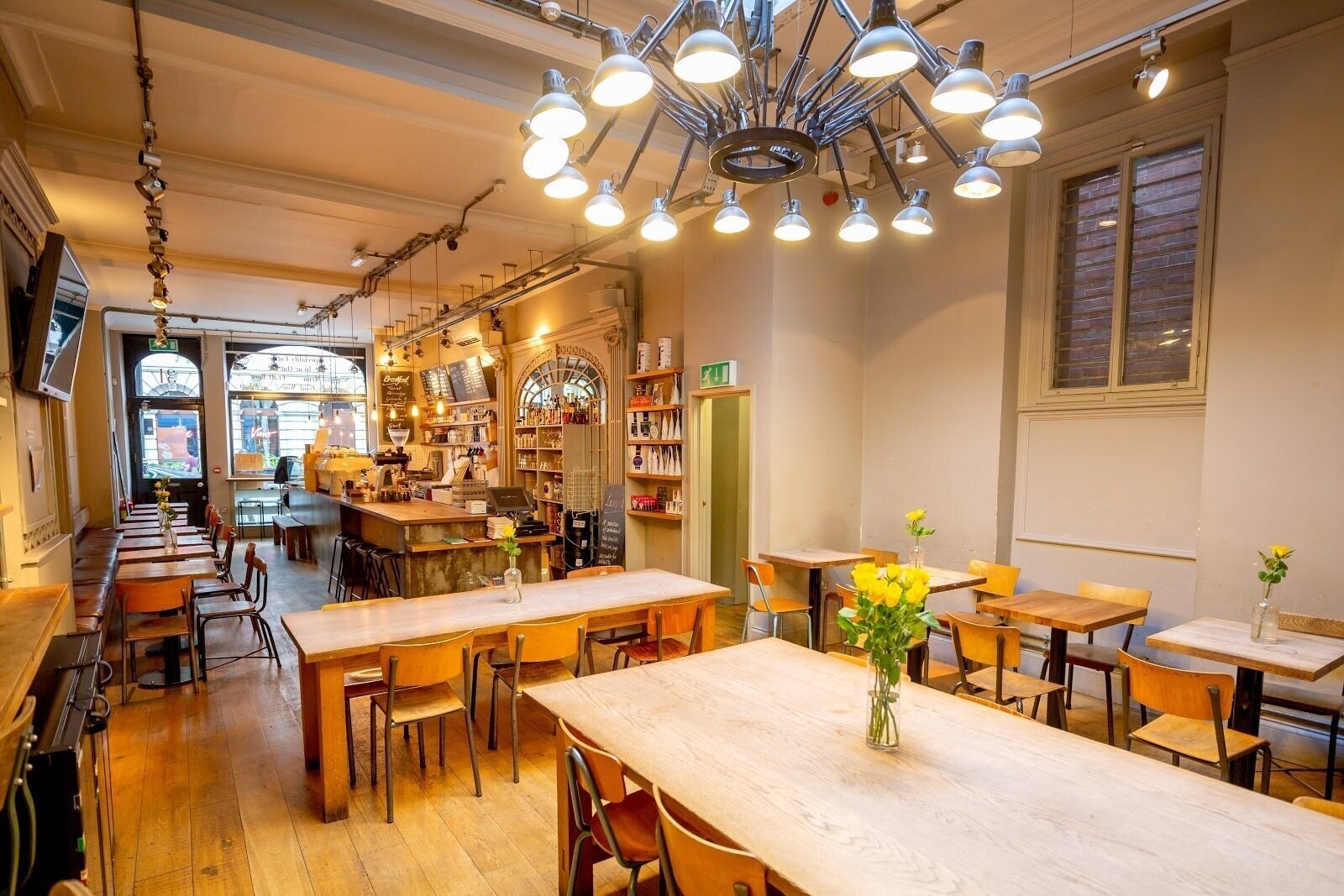 <span class="translation_missing" title="translation missing: en.meta.location_title, location_name: Notes Coffee Roasters &amp; Bar | Trafalgar Square, city: London">Location Title</span>