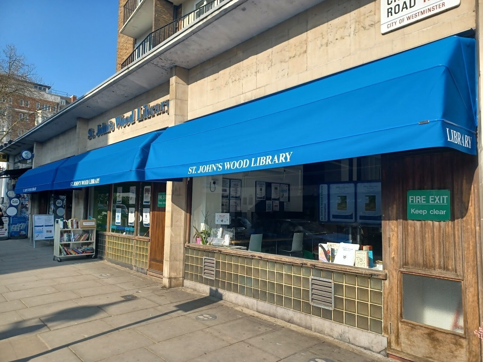 <span class="translation_missing" title="translation missing: en.meta.location_title, location_name: St Johns Wood Library, city: London">Location Title</span>