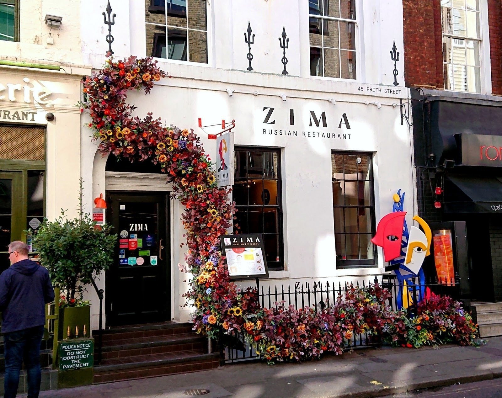 <span class="translation_missing" title="translation missing: en.meta.location_title, location_name: ZIMA Russian Restaurant, city: London">Location Title</span>