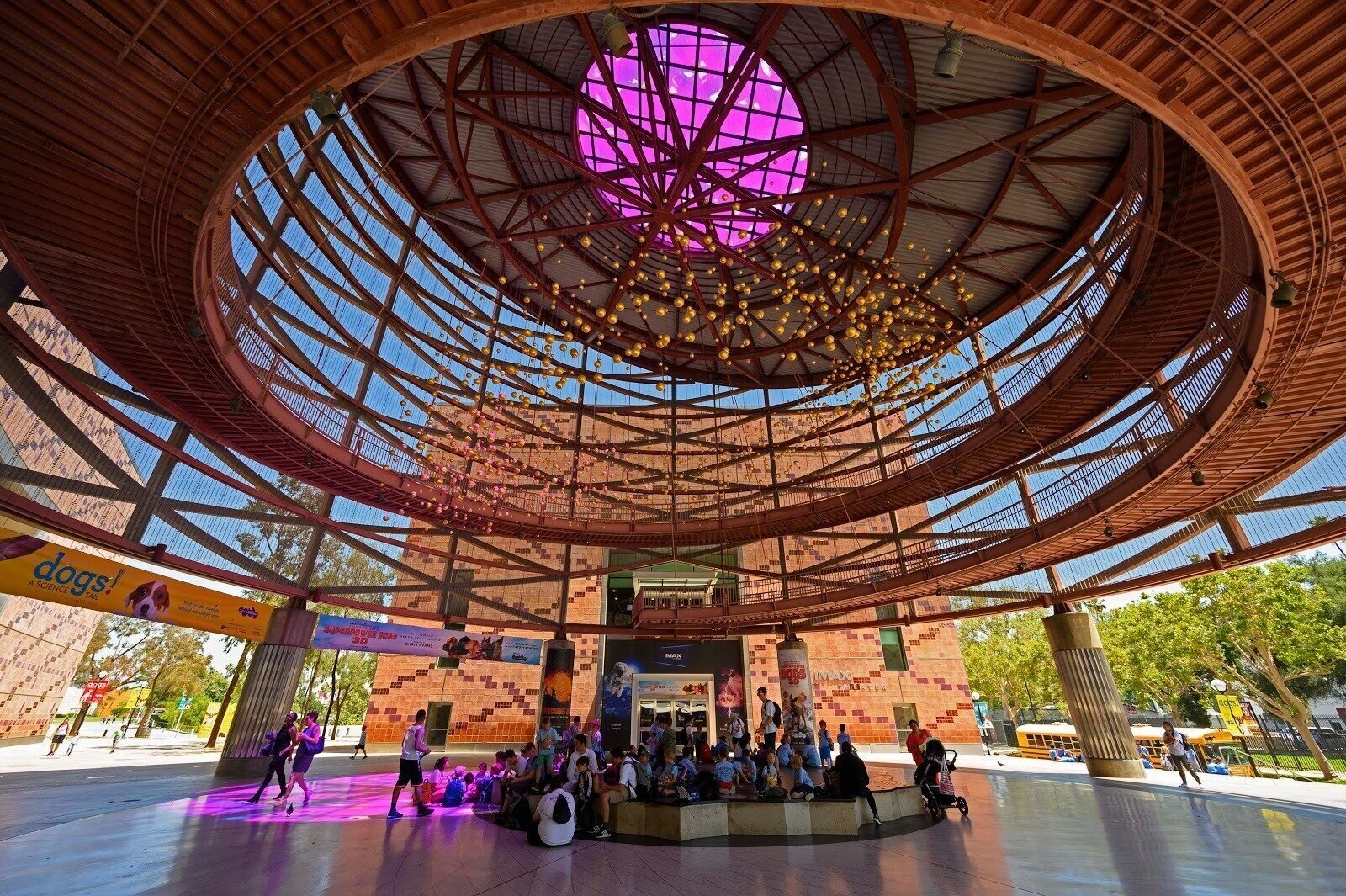 <span class="translation_missing" title="translation missing: en.meta.location_title, location_name: California Science Center, city: Los Angeles">Location Title</span>