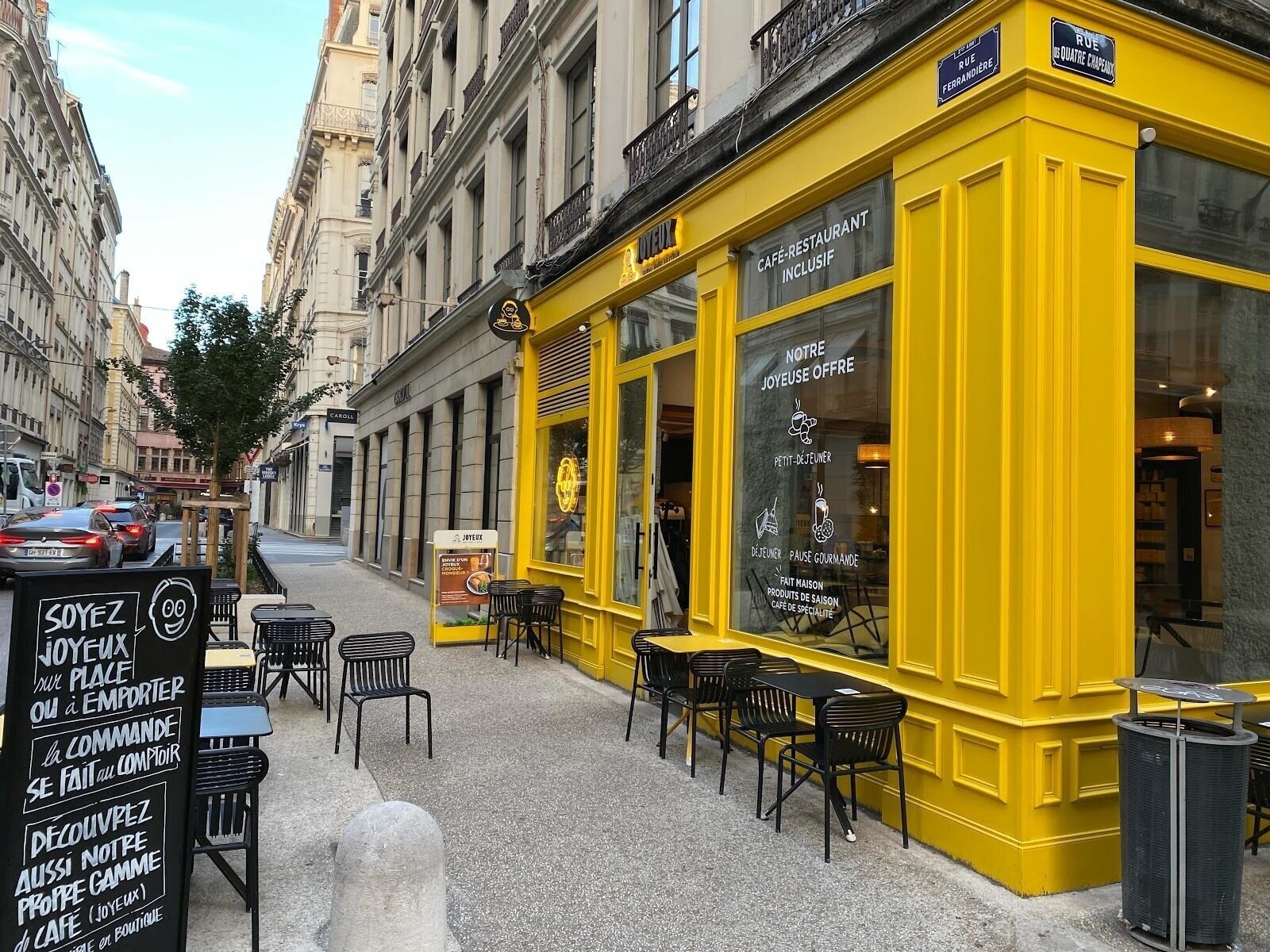 <span class="translation_missing" title="translation missing: en.meta.location_title, location_name: Café Joyeux, city: Lyon">Location Title</span>