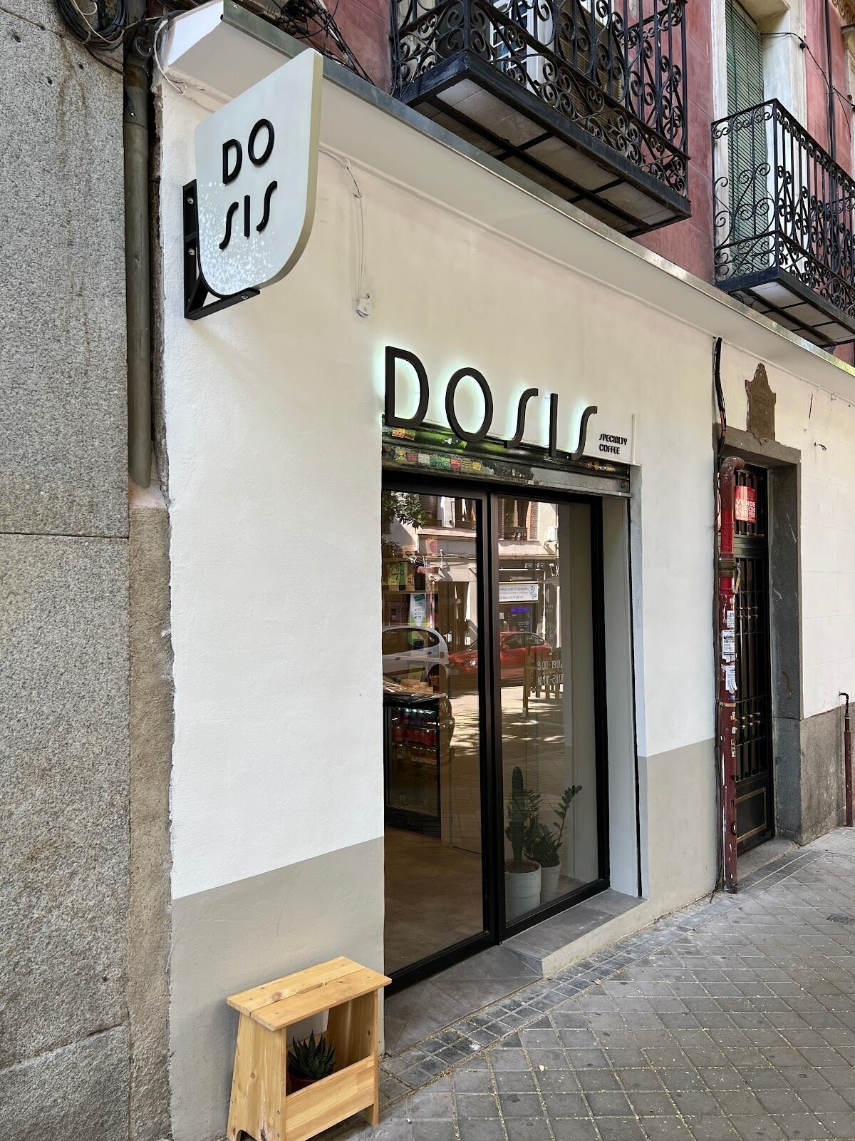 <span class="translation_missing" title="translation missing: en.meta.location_title, location_name: DOSIS CAFE, city: Madrid">Location Title</span>