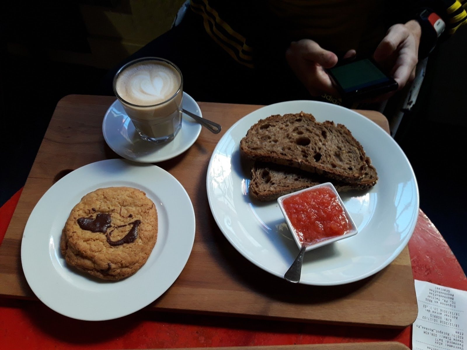 <span class="translation_missing" title="translation missing: en.meta.location_title, location_name: Monkee Koffee, city: Madrid">Location Title</span>