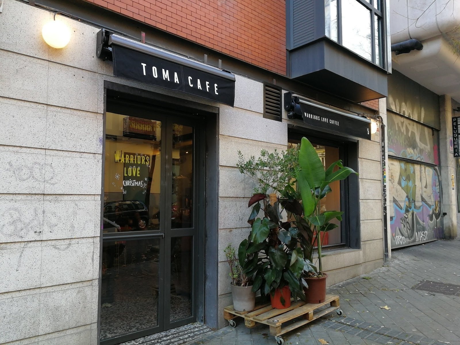 <span class="translation_missing" title="translation missing: en.meta.location_title, location_name: Toma Café Olavide, city: Madrid">Location Title</span>