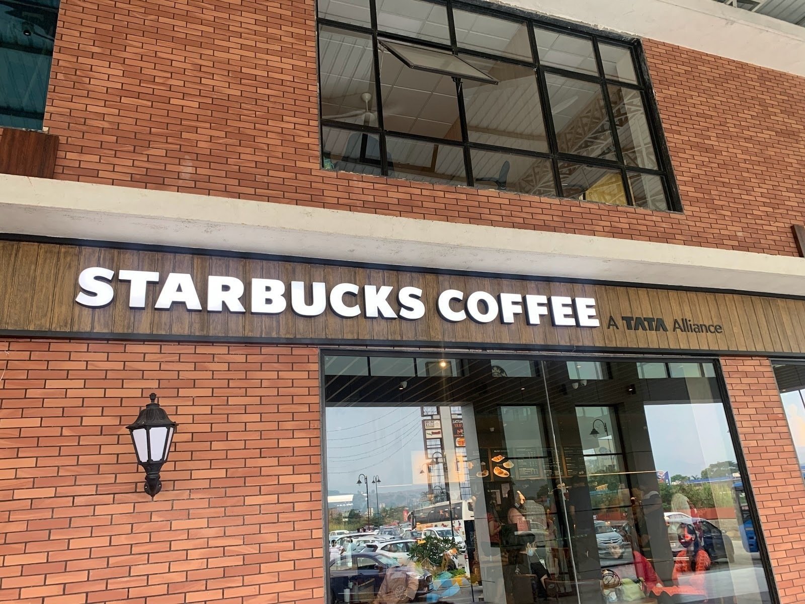 <span class="translation_missing" title="translation missing: en.meta.location_title, location_name: Starbucks Pune Mumbai Expressway, city: Maharashtra">Location Title</span>