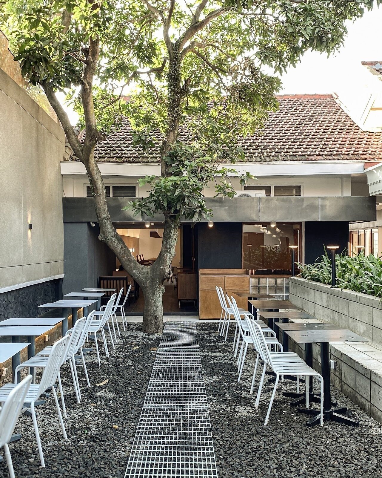 Kopi Studio 24 Bromo: A Work-Friendly Place in Malang