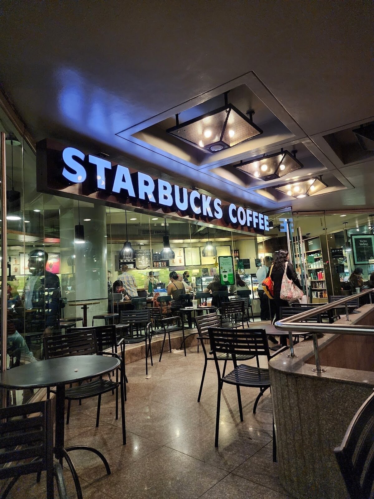 Starbucks Torre Lorenzo: A Work-Friendly Place in Manila