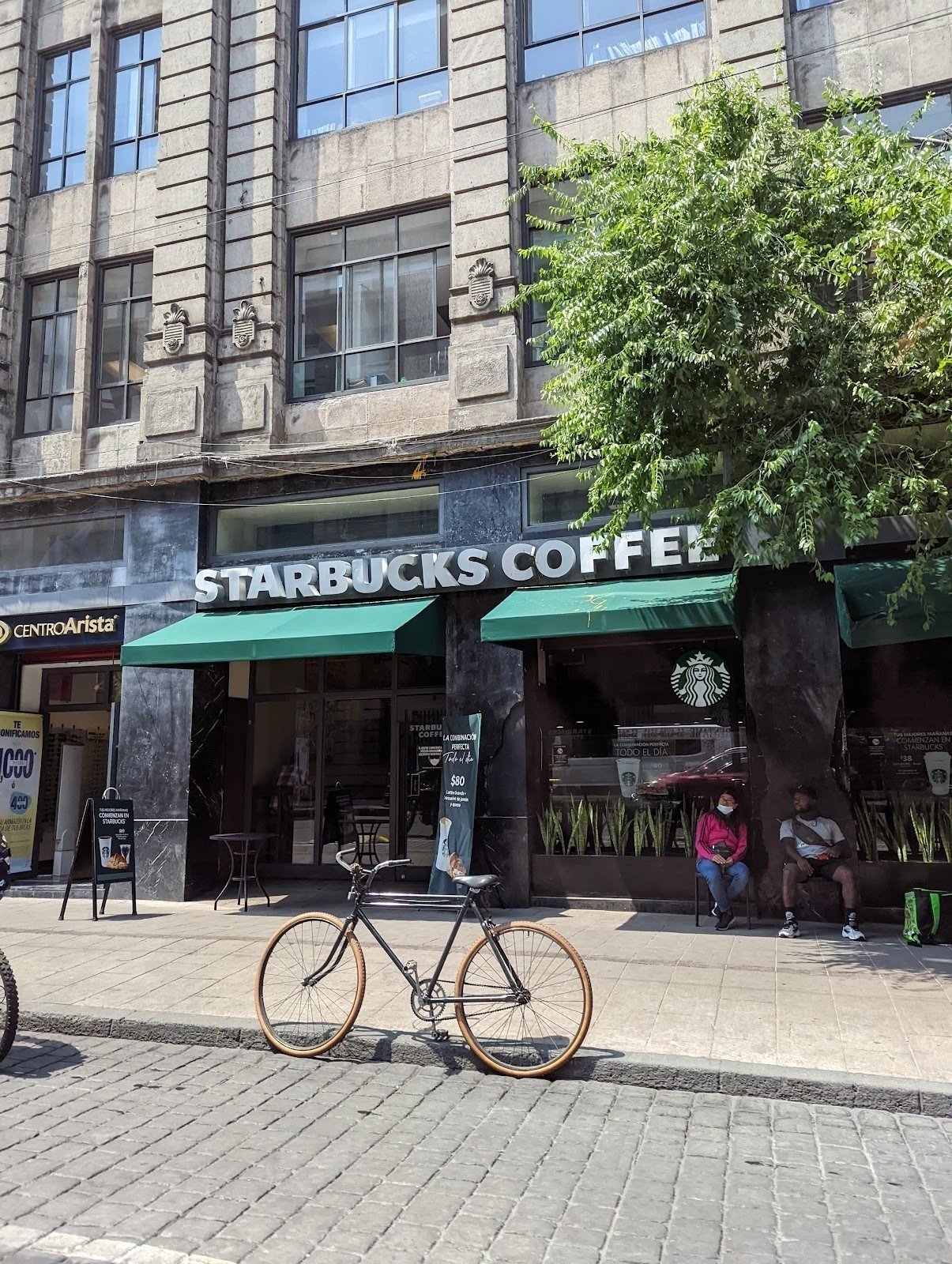 <span class="translation_missing" title="translation missing: en.meta.location_title, location_name: Starbucks 5 de Mayo, city: Mexico City">Location Title</span>