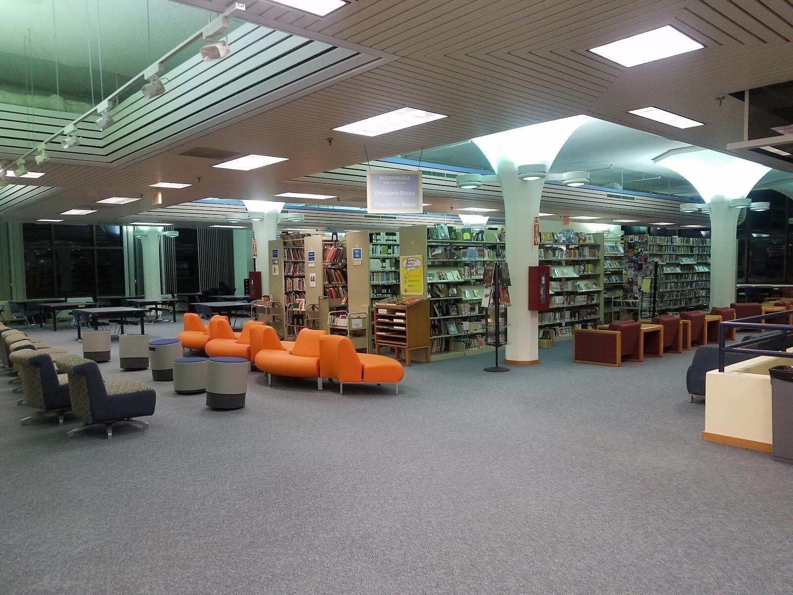 Glenn Hubert Library: A Work-Friendly Place in Miami