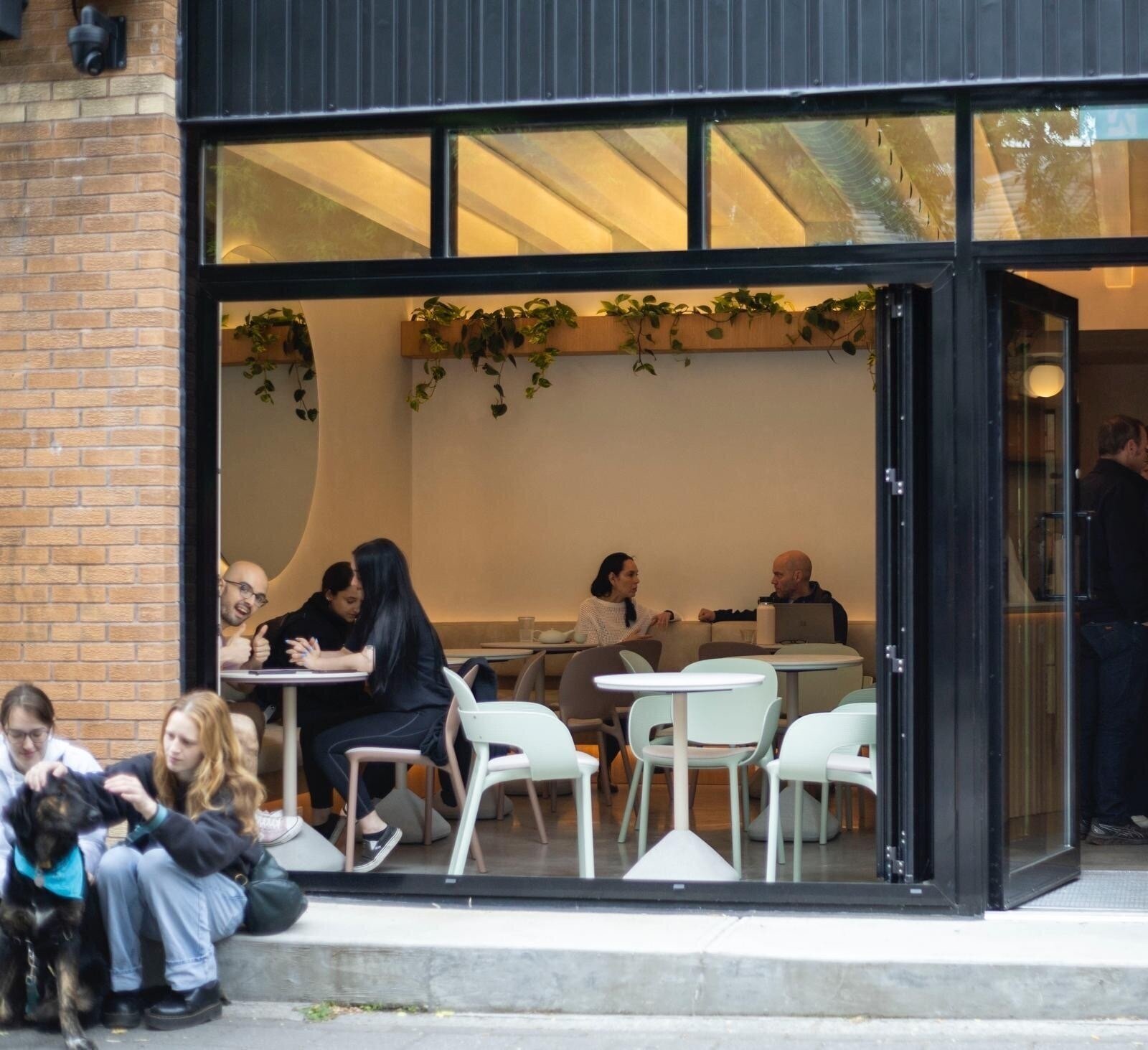 <span class="translation_missing" title="translation missing: en.meta.location_title, location_name: Cafe Tere, city: Montreal">Location Title</span>