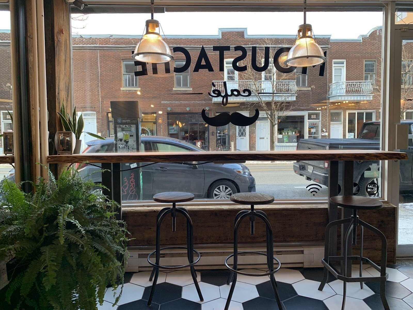 Moustache Café: A Work-Friendly Place in Montreal