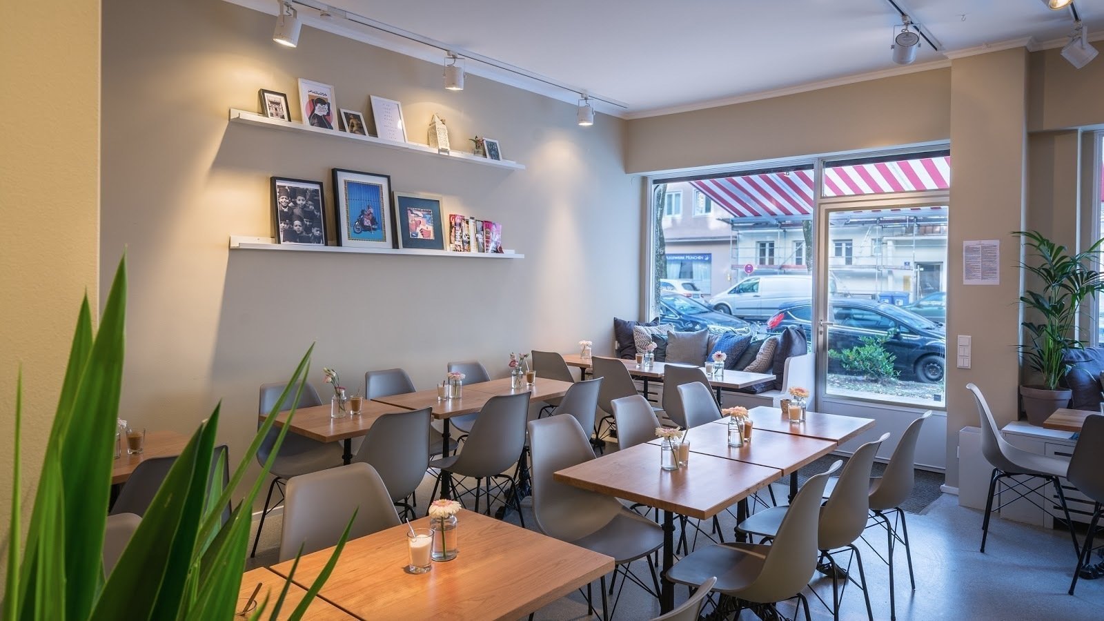 LAVIN'S Café: A Work-Friendly Place in Munich