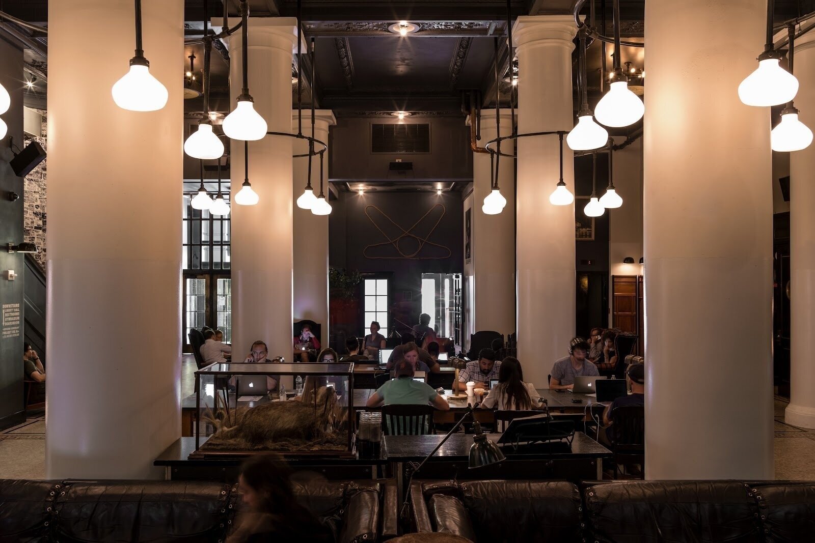 <span class="translation_missing" title="translation missing: en.meta.location_title, location_name: Ace Hotel New York, city: New York">Location Title</span>