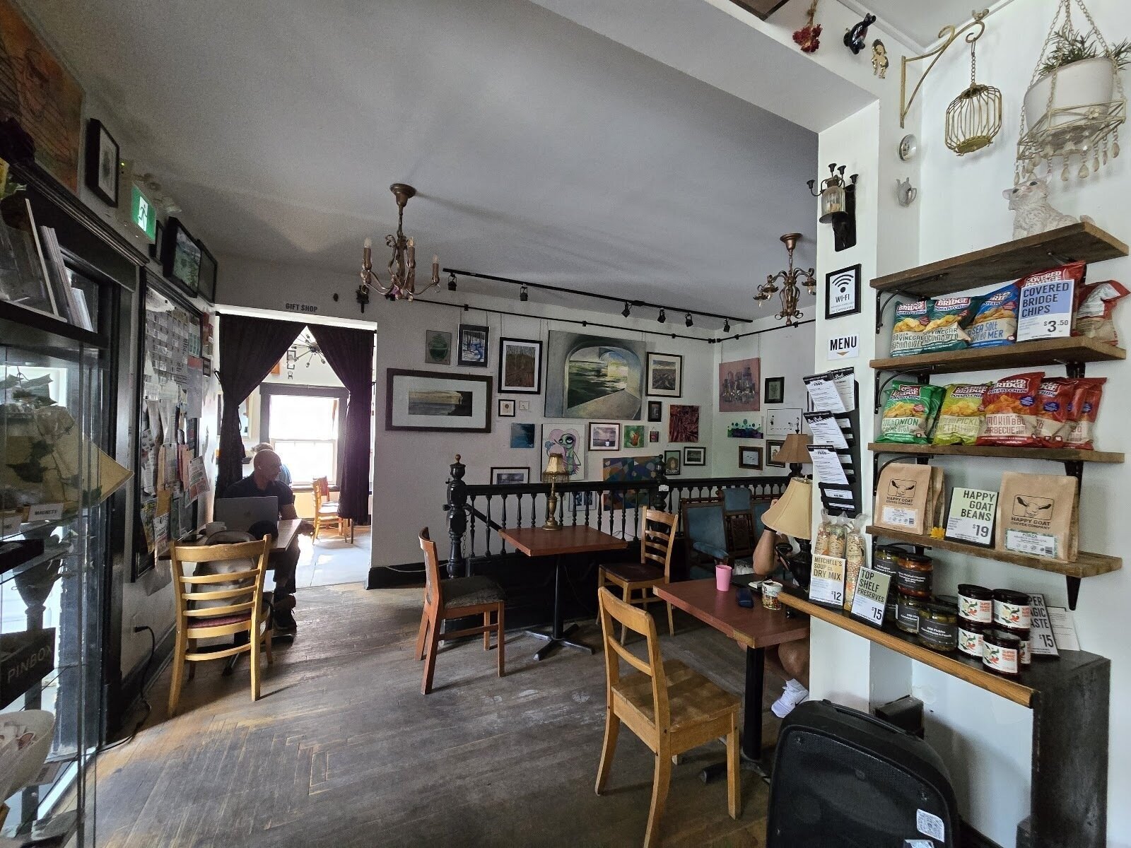 <span class="translation_missing" title="translation missing: en.meta.location_title, location_name: Art House, city: Ottawa">Location Title</span>