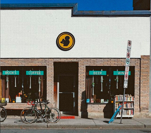<span class="translation_missing" title="translation missing: en.meta.location_title, location_name: Black Squirrel Books &amp; Espresso Bar, city: Ottawa">Location Title</span>