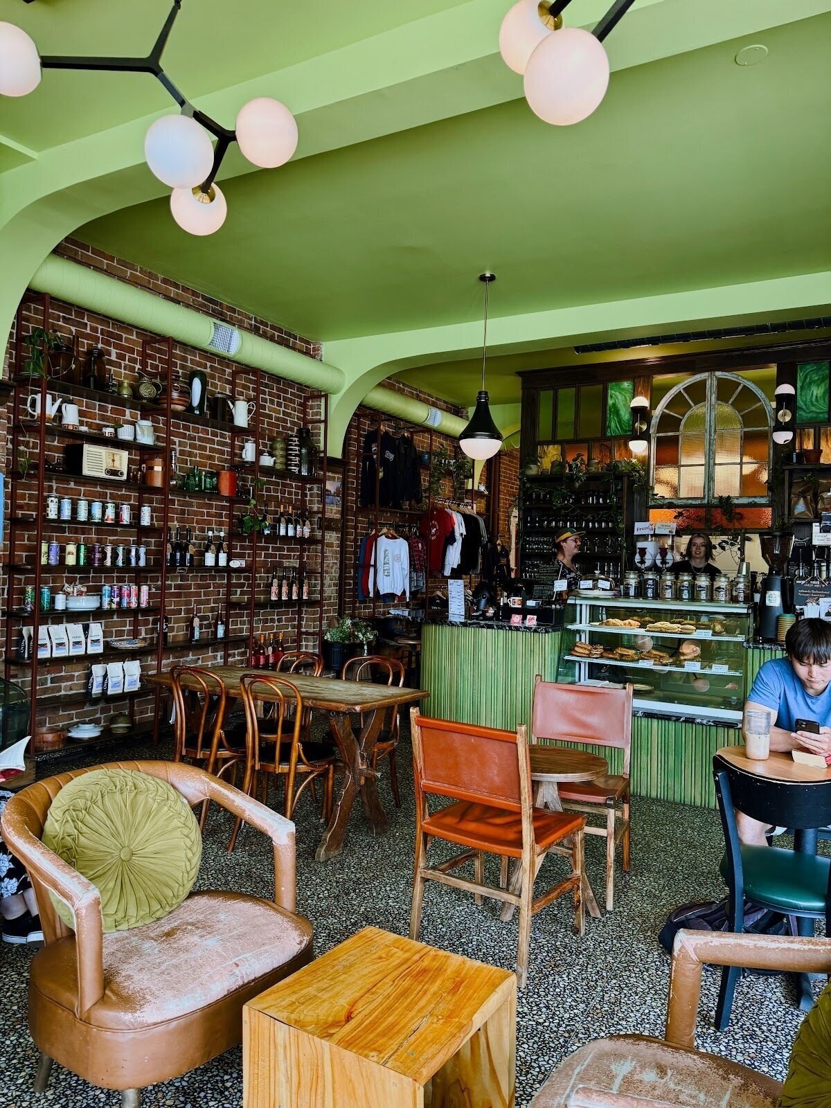 <span class="translation_missing" title="translation missing: en.meta.location_title, location_name: Ten Toes Coffee House &amp; Laundry, city: Ottawa">Location Title</span>