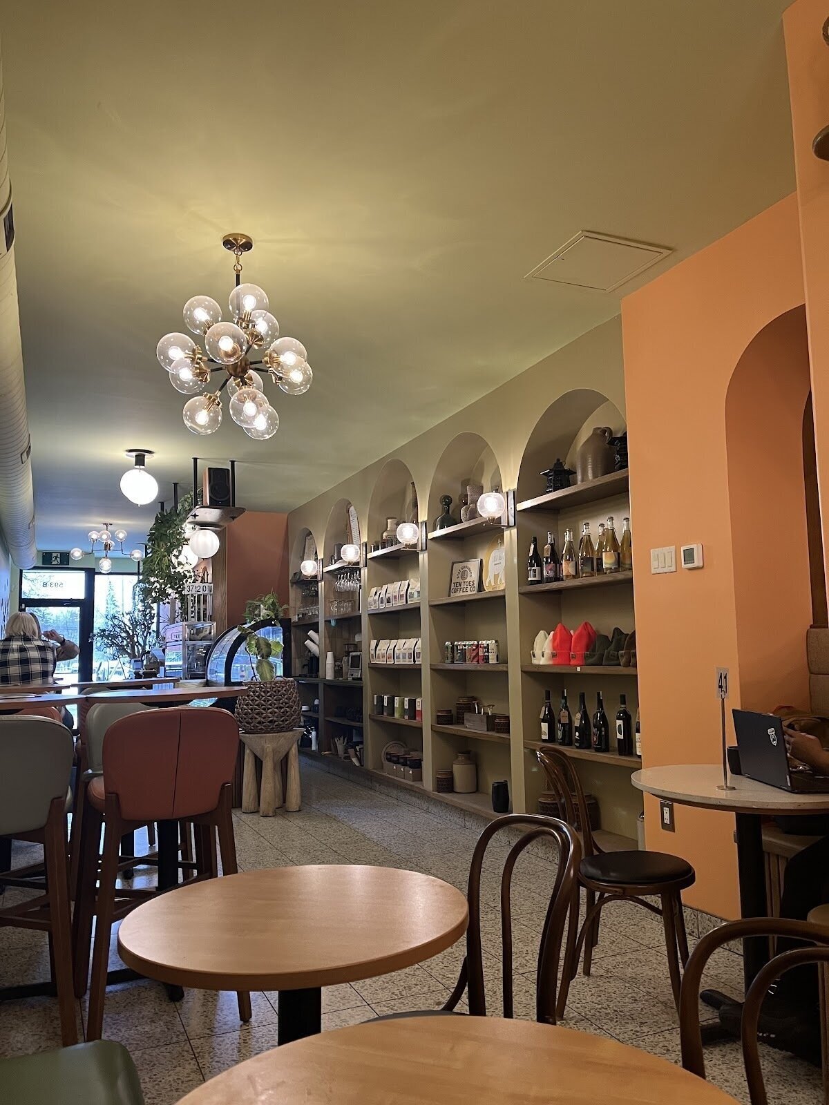 <span class="translation_missing" title="translation missing: en.meta.location_title, location_name: Ten Toes Coffee House, city: Ottawa">Location Title</span>