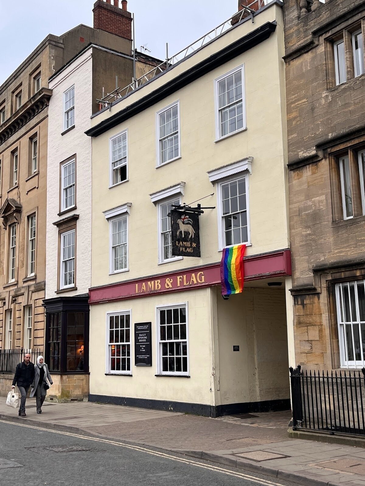 <span class="translation_missing" title="translation missing: en.meta.location_title, location_name: Lamb and Flag, city: Oxford">Location Title</span>