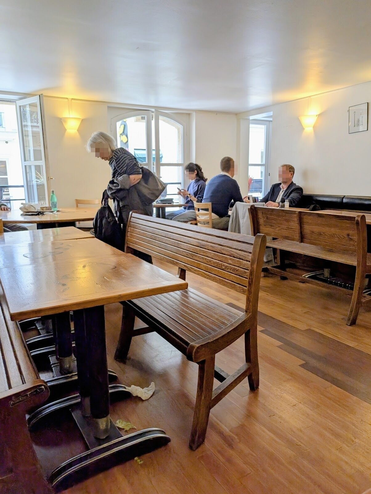 <span class="translation_missing" title="translation missing: en.meta.location_title, location_name: Cosi, city: Paris">Location Title</span>