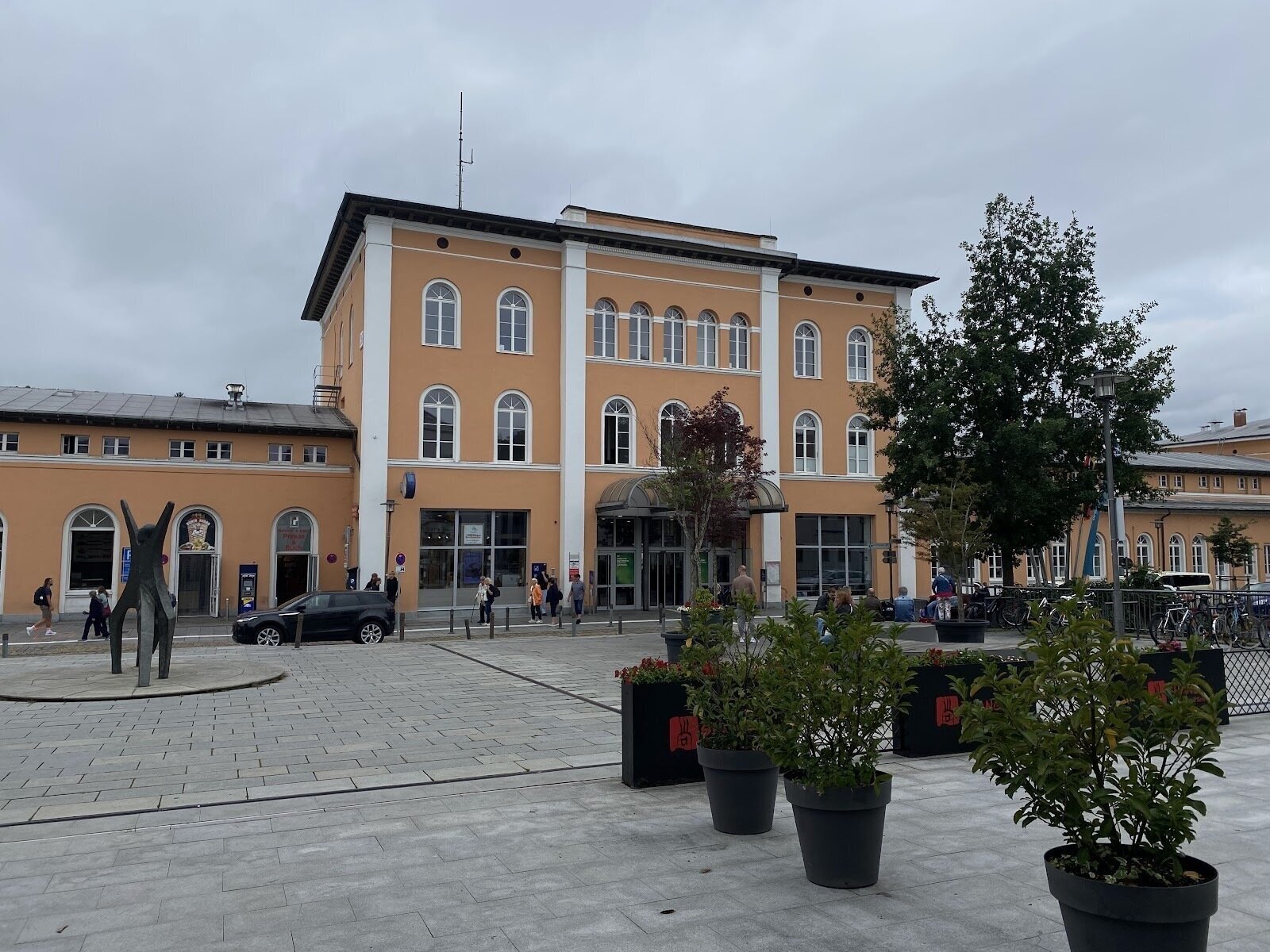 Passau Hauptbahnhof: A Work-Friendly Place in Passau