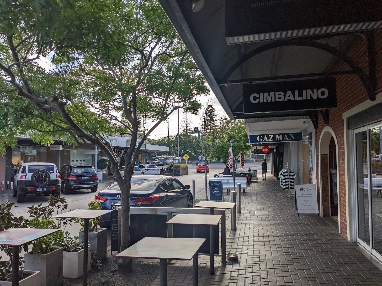 <span class="translation_missing" title="translation missing: en.meta.location_title, location_name: Cimbalino, city: Perth">Location Title</span>