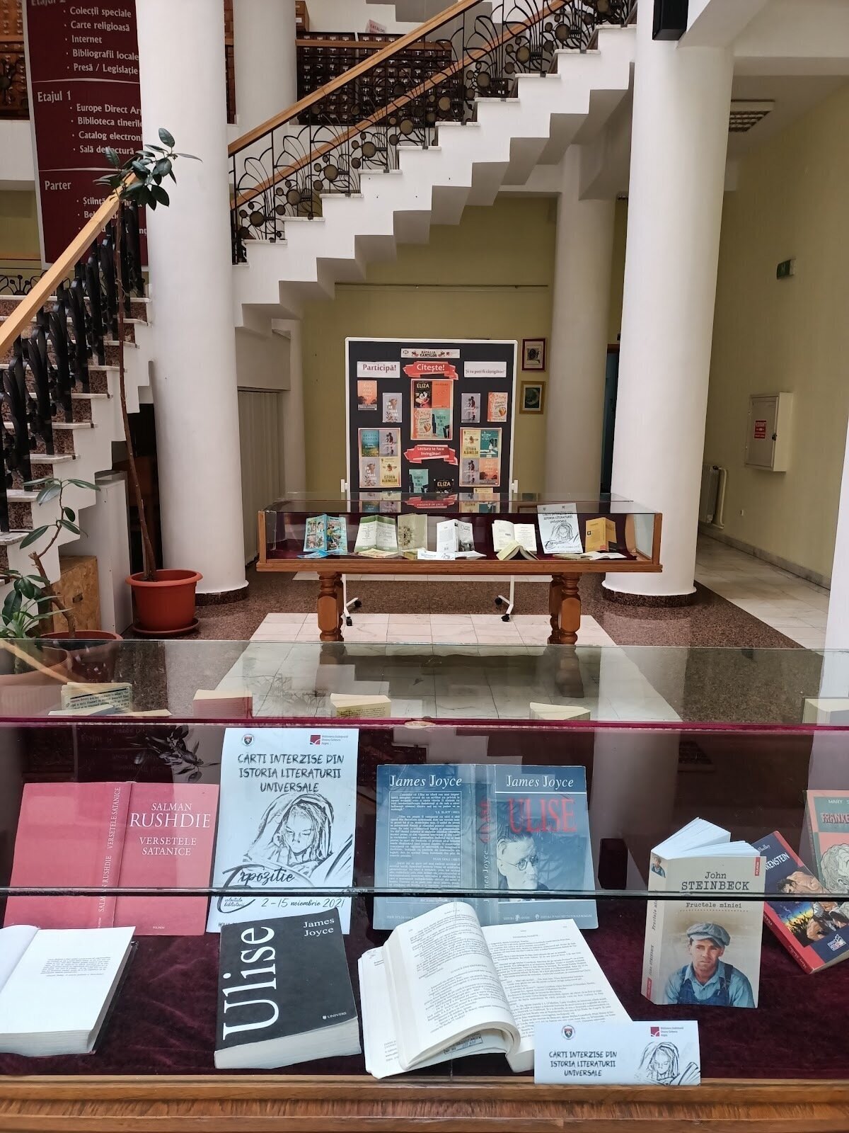 <span class="translation_missing" title="translation missing: en.meta.location_title, location_name: Dinicu Golescu County Library, city: Pitești">Location Title</span>