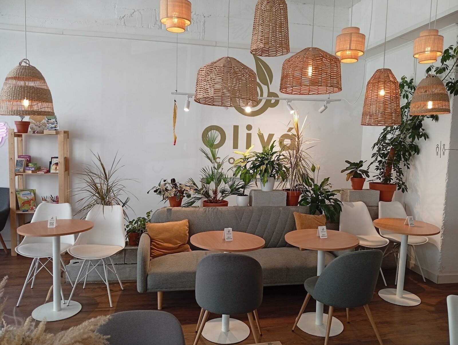 <span class="translation_missing" title="translation missing: en.meta.location_title, location_name: Oliva coffee, city: Podgorica">Location Title</span>