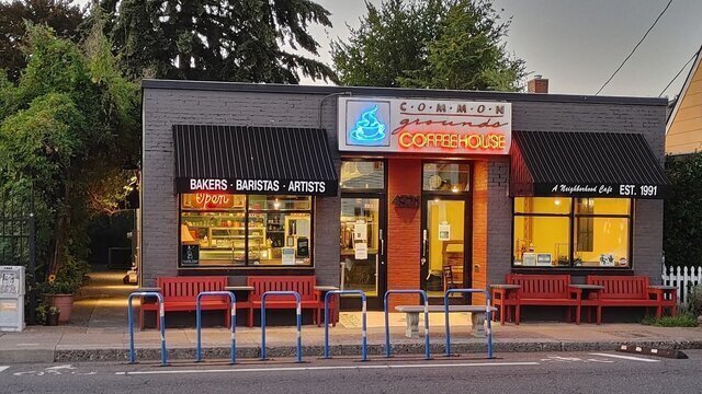 Common Grounds Coffeehouse