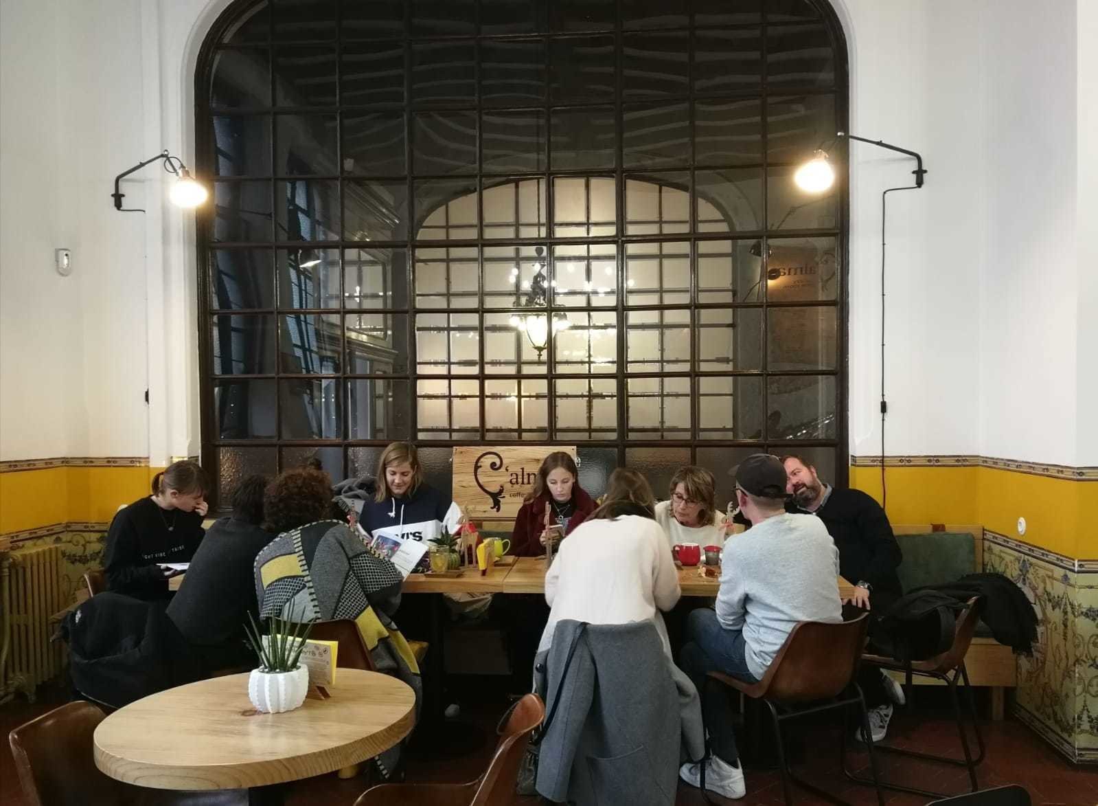 <span class="translation_missing" title="translation missing: en.meta.location_title, location_name: C&#39;alma - Specialty Coffee Room, city: Porto">Location Title</span>