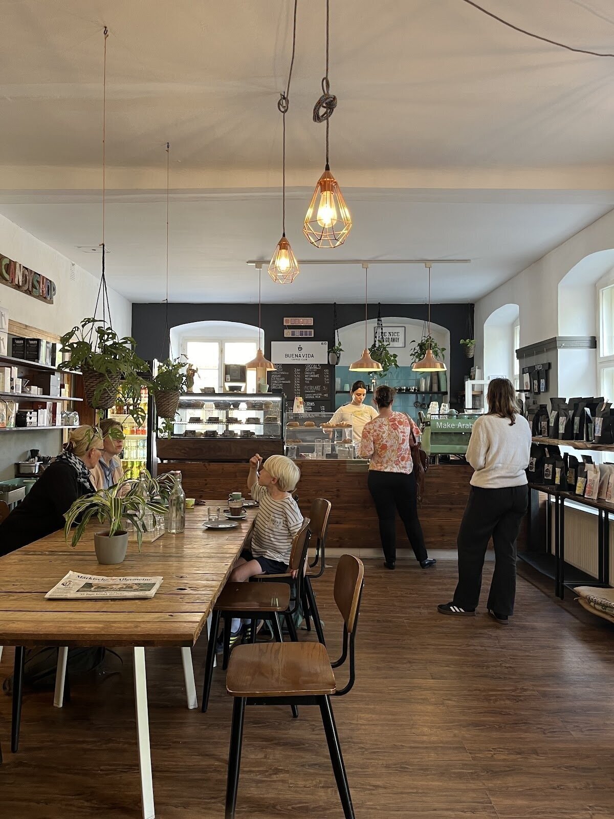 <span class="translation_missing" title="translation missing: en.meta.location_title, location_name: Buena Vida Coffee Roasters, city: Potsdam">Location Title</span>