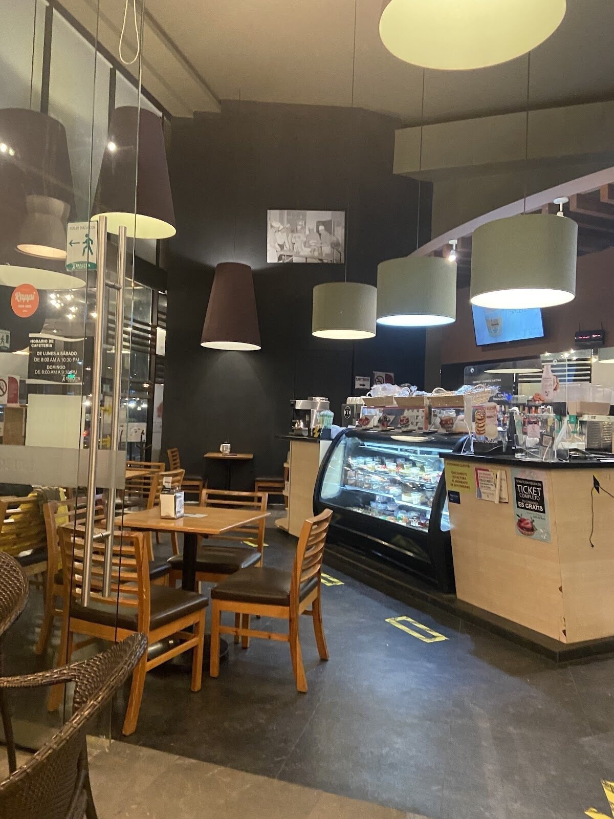 <span class="translation_missing" title="translation missing: en.meta.location_title, location_name: Tarlets Coffee Sonata, city: Puebla">Location Title</span>