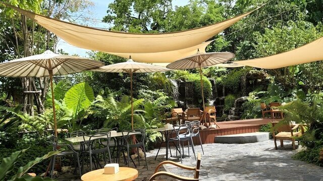 Raga coffee and homemade bakery