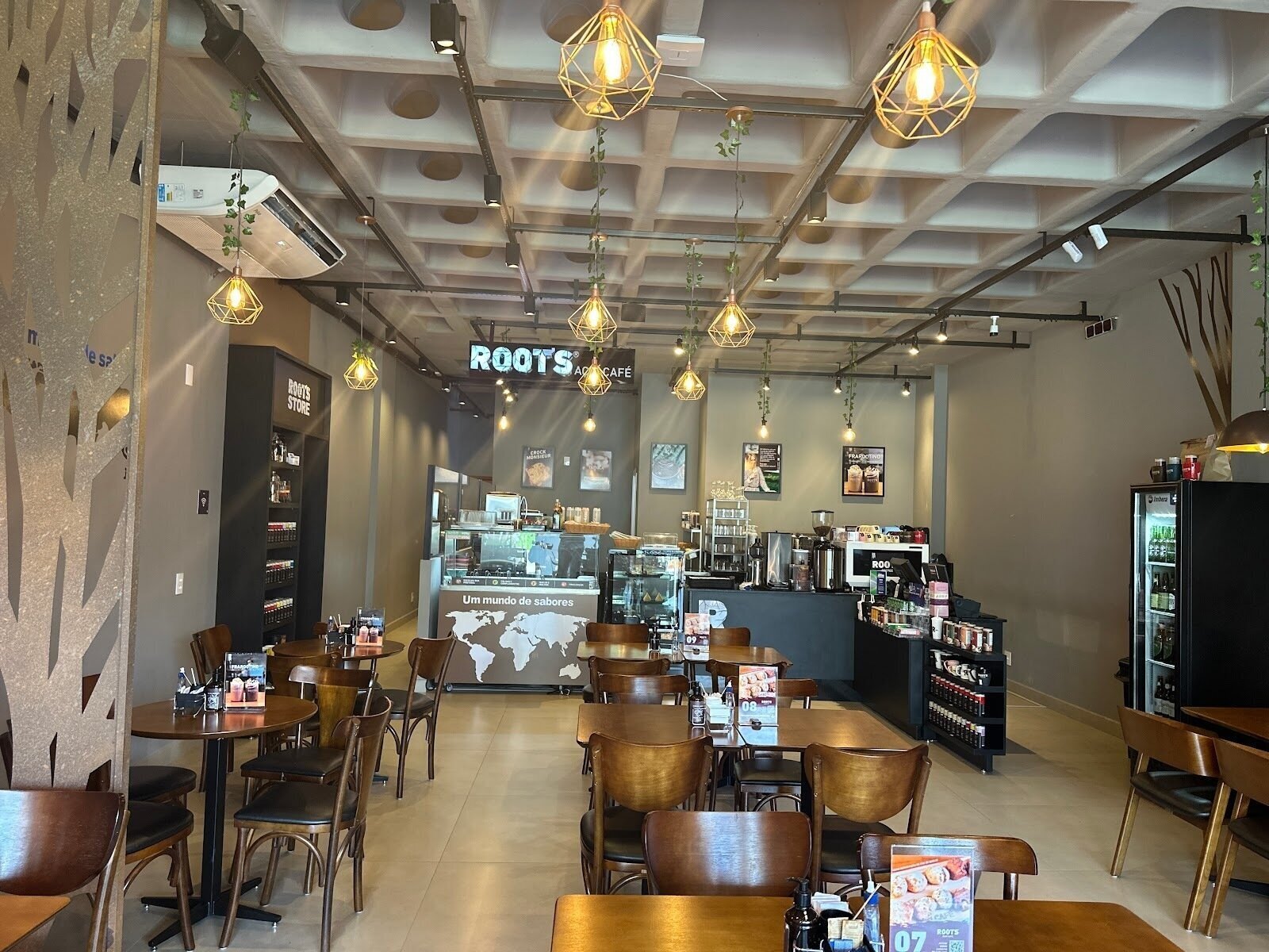 <span class="translation_missing" title="translation missing: en.meta.location_title, location_name: Root´s Açaí Café, city: Ribeirao Preto">Location Title</span>