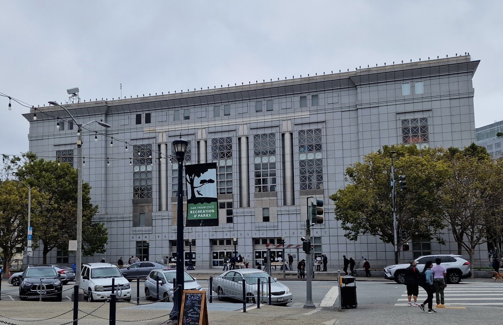 <span class="translation_missing" title="translation missing: en.meta.location_title, location_name: San Francisco Public Library, city: San Francisco">Location Title</span>